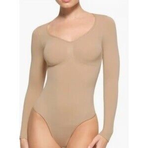 Skims Long Sleeve sculpt Bodysuit